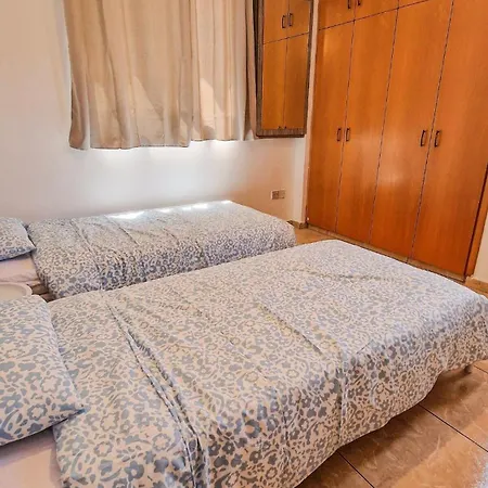 شقة Sunny 2br Heart Of لارنكا